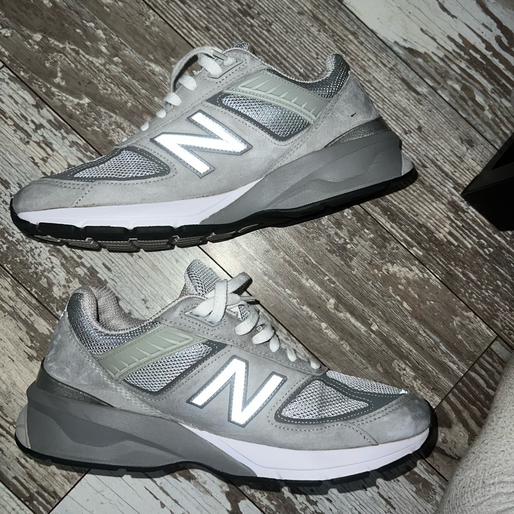 New balance 990v5